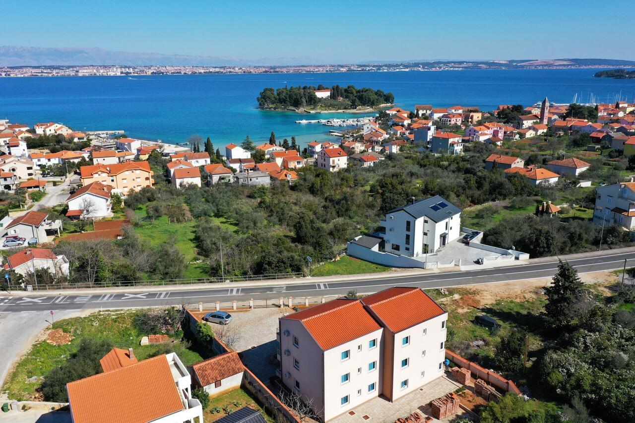 Apartment Dora Преко Екстериор снимка